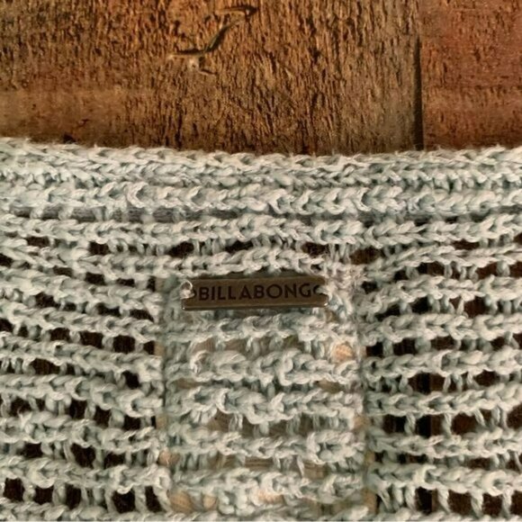 Billabong womens size medium oversized Crocheted oven weave crop top light blue - Picture 9 of 9